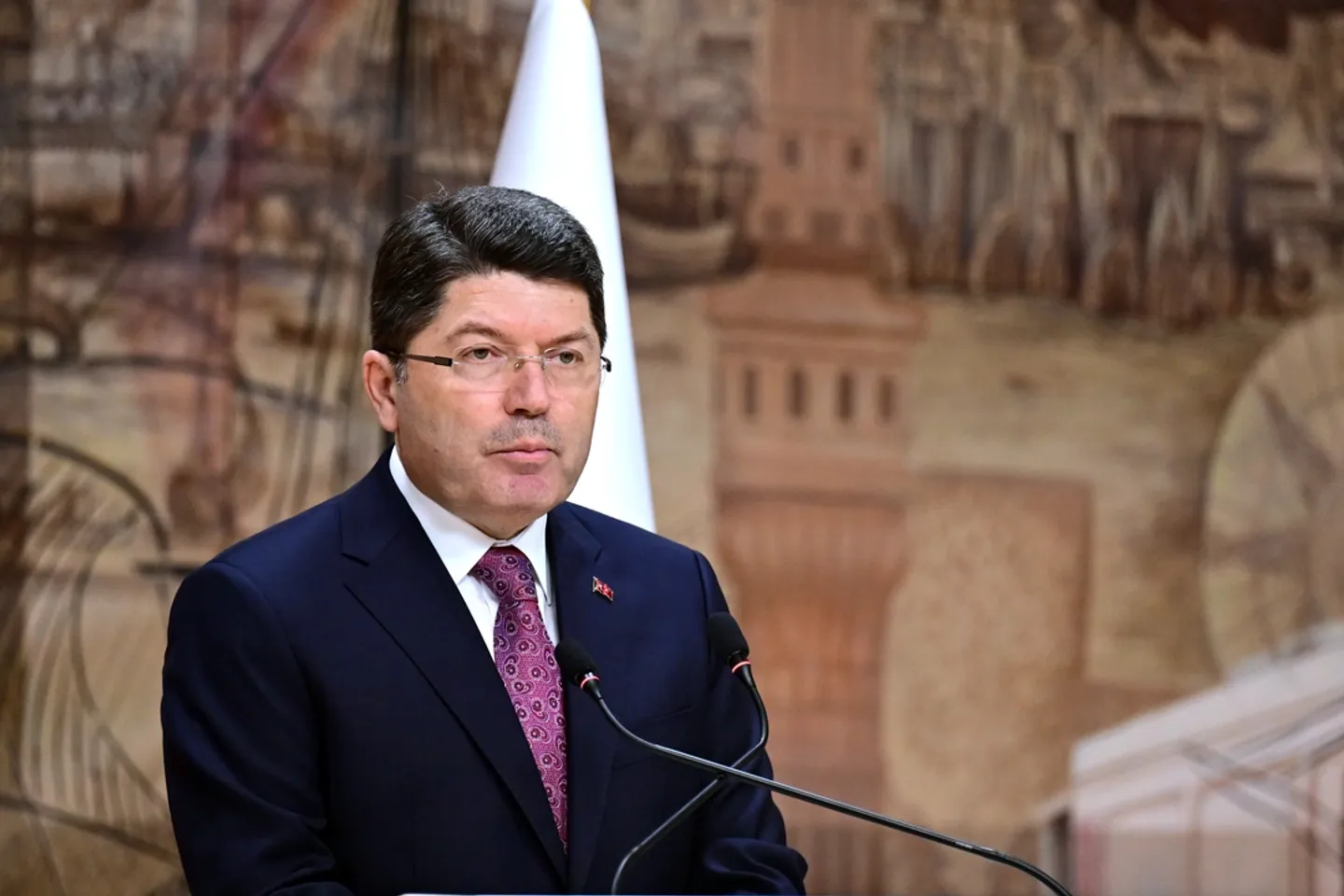Waziri wa Uturuki wa Sheria Yilmaz Tunc atetea mahakama huku uchunguzi ukiendelea Istanbul