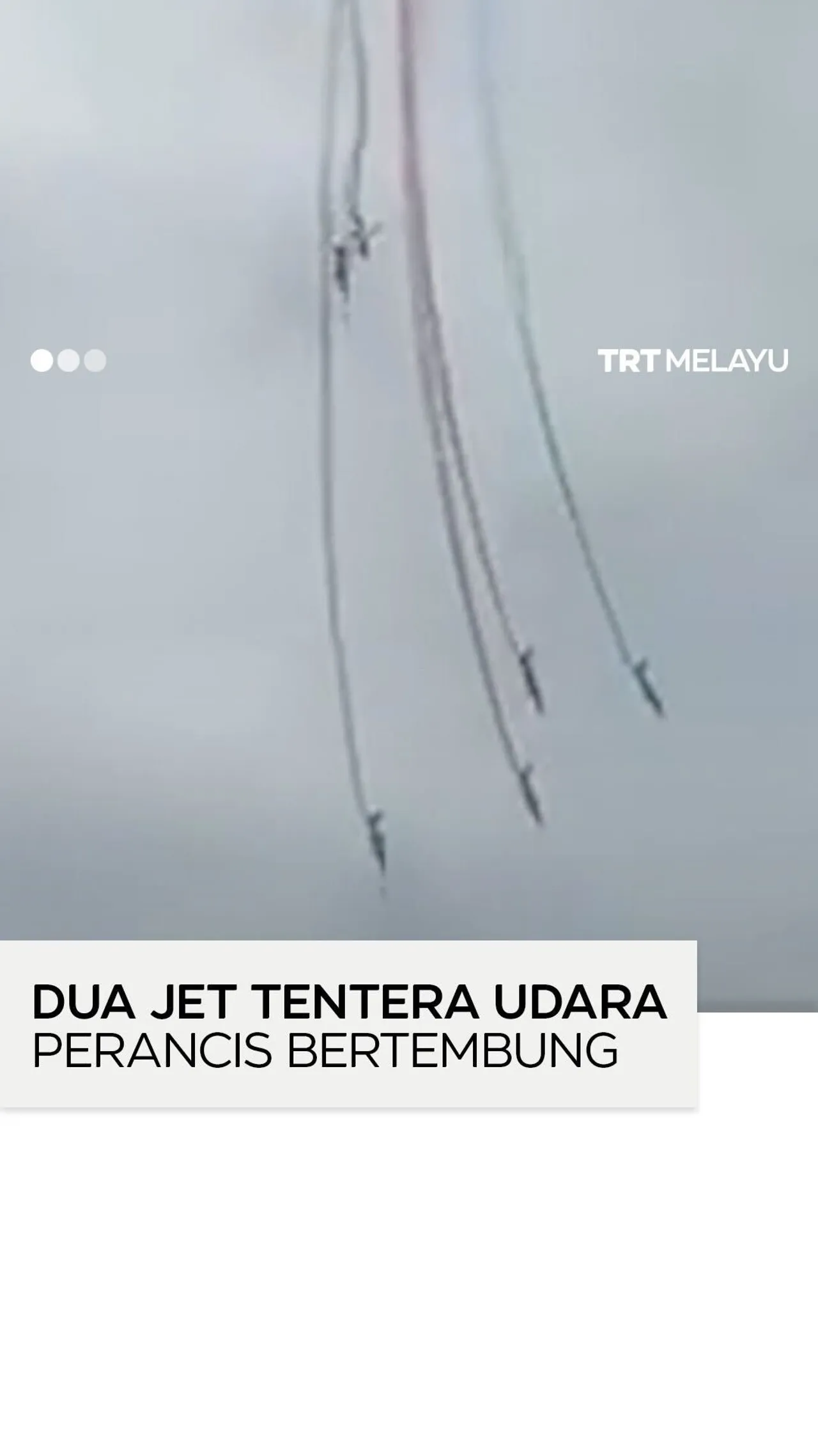 Dua jet tentera udara Perancis bertembung