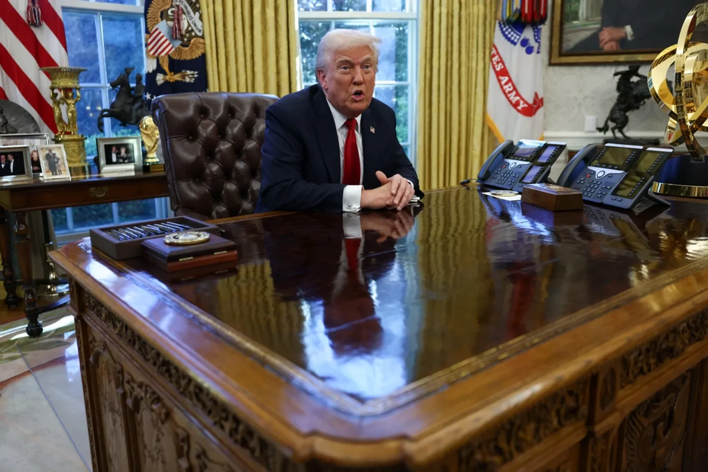 Trump perintahkan cukai 25% ke atas kereta dan lori ringan buatan luar negara