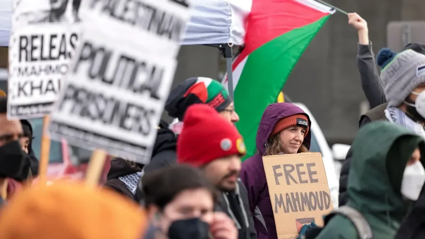 بحجة "دعم حماس".. إعلام أمريكي: واشنطن تخطط لفرض قيود على قبول الطلاب الأجانب