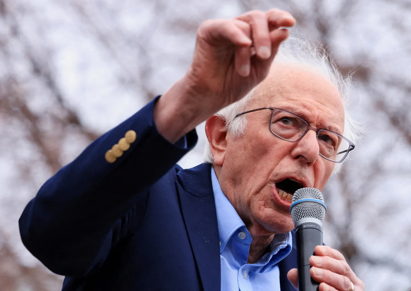 وسط الإبادة بغزة.. ساندرز يقدّم مشروع قرار لمجلس الشيوخ الأمريكي لوقف بيع الأسلحة لإسرائيل