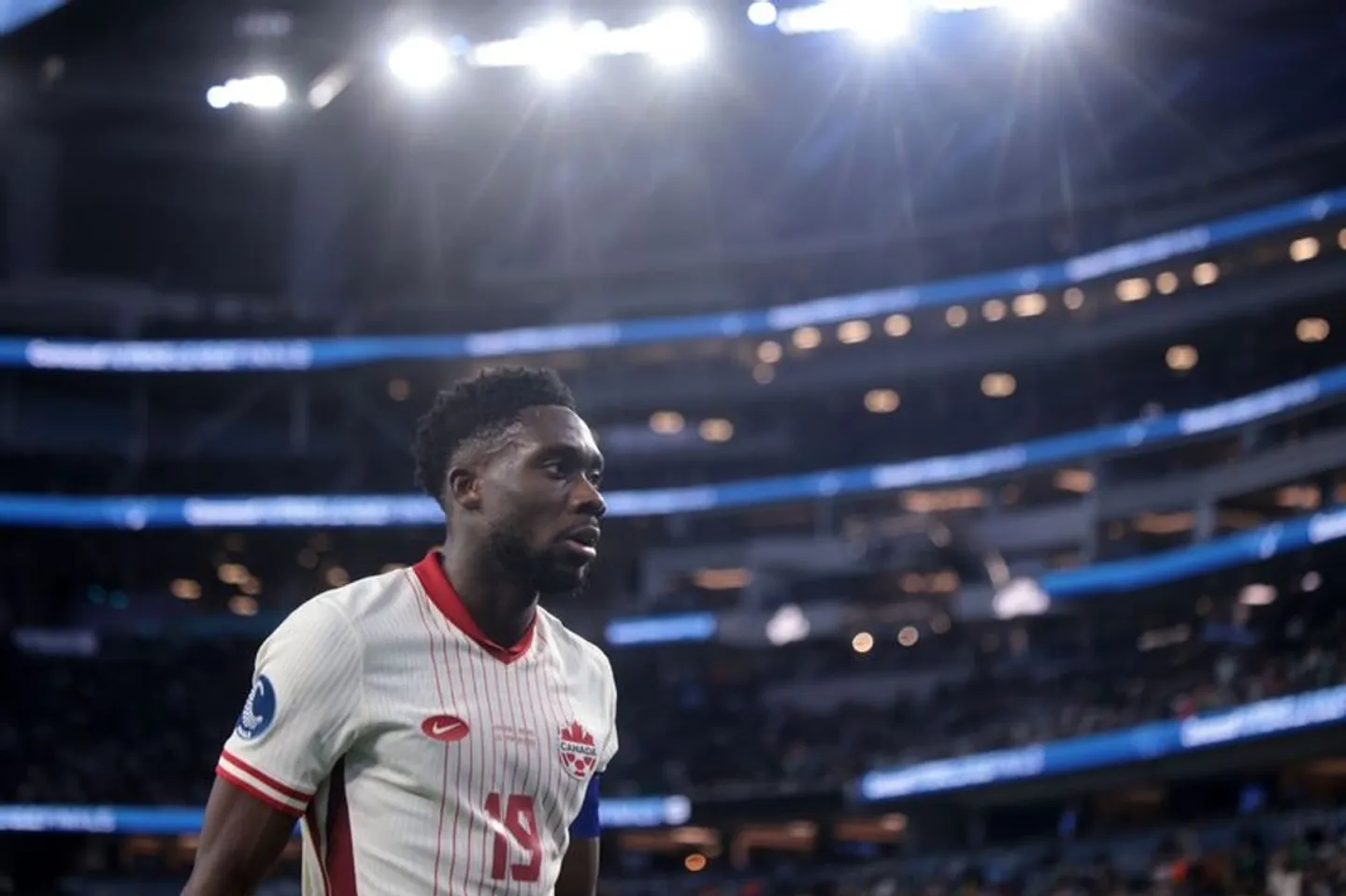 FIFA za ta biya Bayern diyya kan raunin da Alphonso Davies ya samu a wasan da ya buga wa Canada