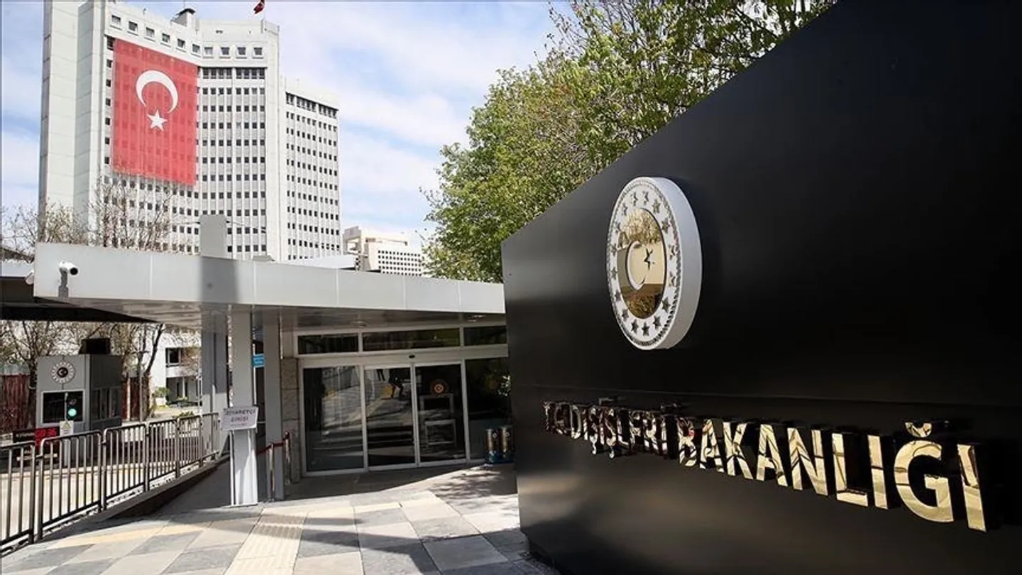Türkiye condemns Israeli air strikes on Lebanon, urges international response