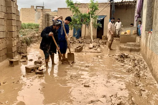 یونیسف: کودکان افغان در معرض خطر سیلاب، بیماری و سرمای شدید هستند
