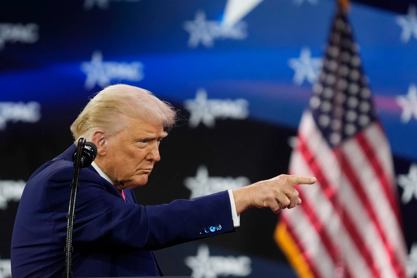 ¿Qué se propone Trump al nombrar a los cárteles como terrorismo?