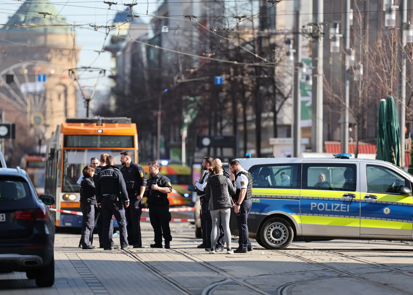 په جرمني  کې یو ځل بیا د موټر پر مټ د خلکو پر ګڼې ګوڼې برید وشو.