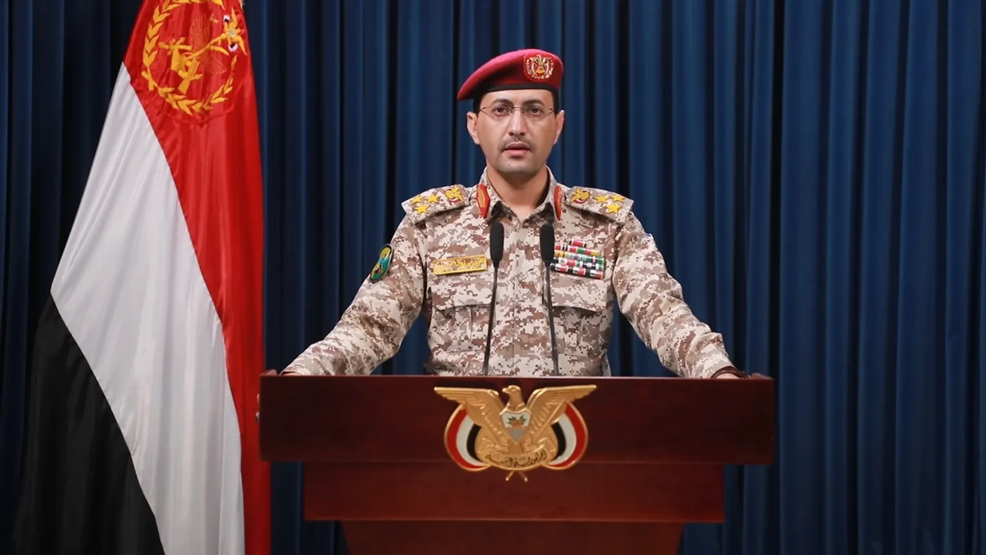 الحوثيون يعلنون إصابة قاعدة جوية إسرائيلية بصاروخ فرط صوتي