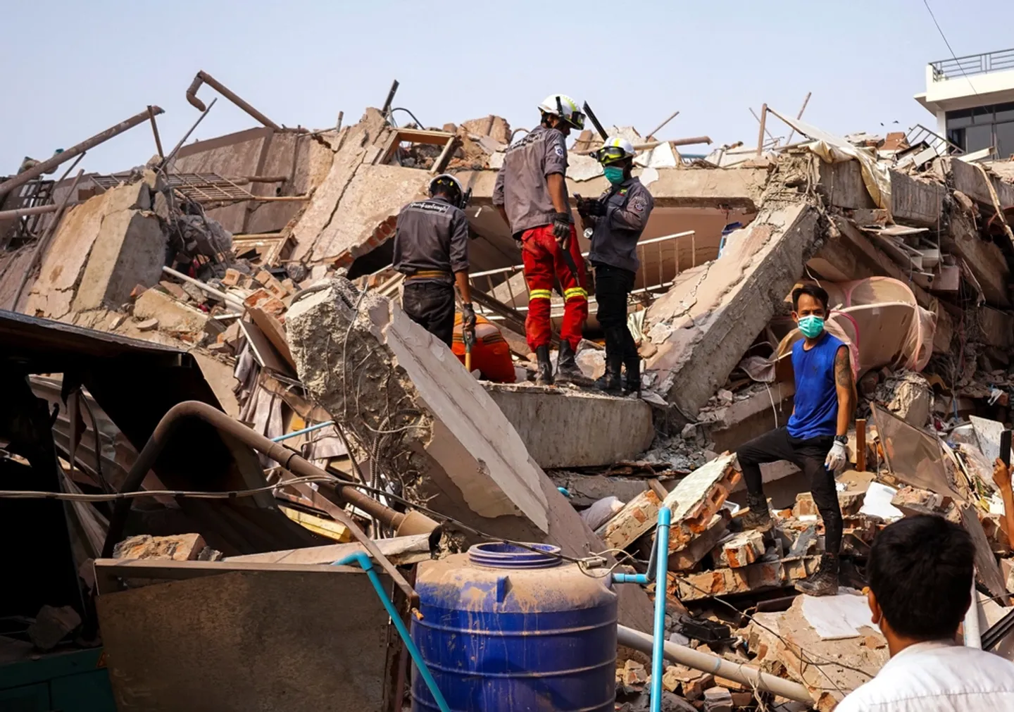 Myanmar resistance offers two-week ceasefire after deadly quake