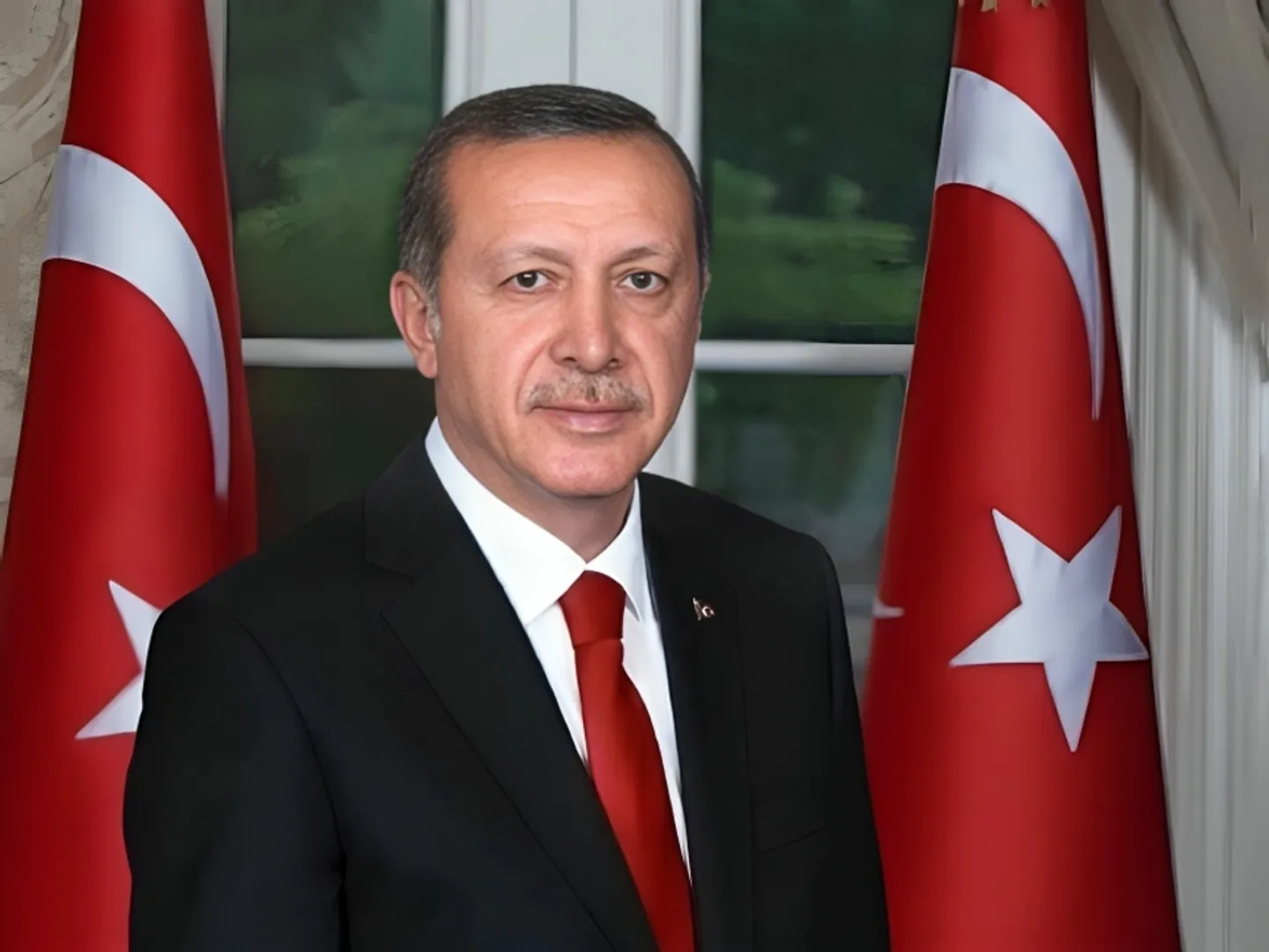 أردوغان يهنئ البابا الجديد ليو الرابع عشر ويؤكد أهمية التعاون لإنهاء مأساة غزة