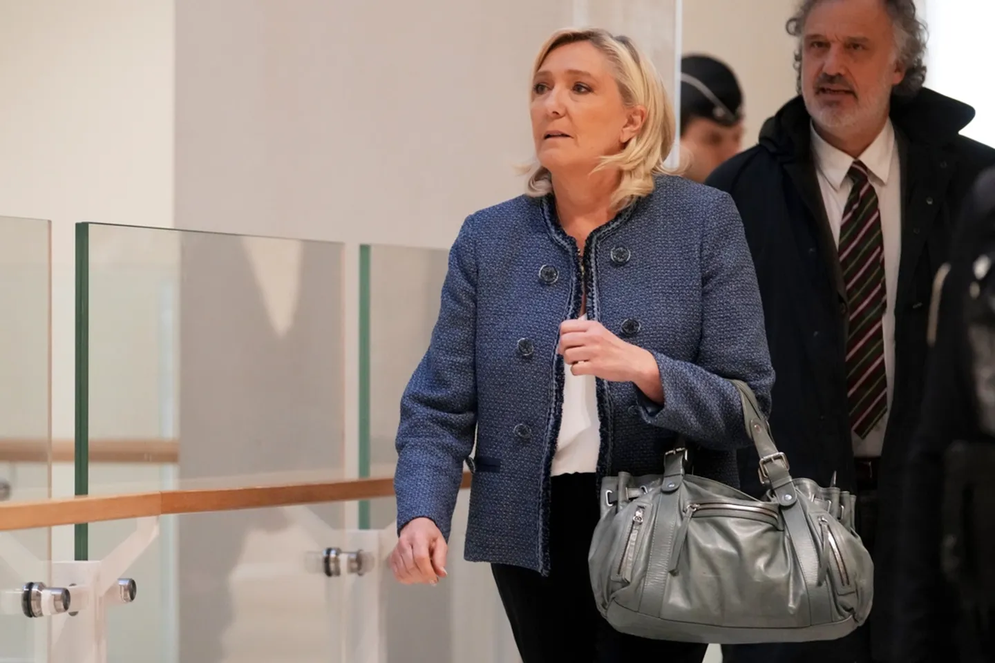 Le Pen wegen Veruntreuung von EU-Geld schuldig gesprochen