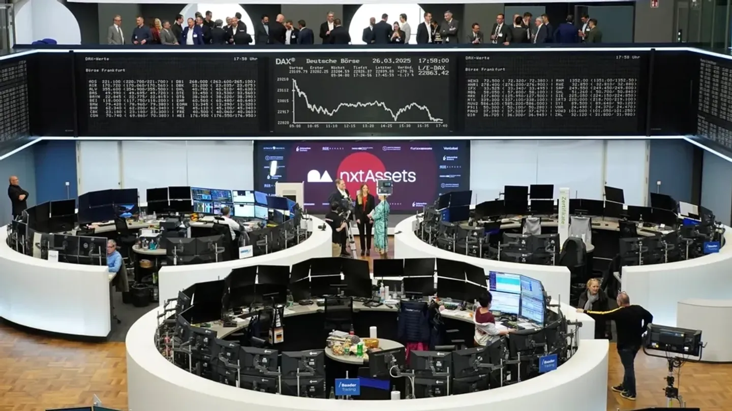 الأسهم الأوروبية تتراجع بعد تهديدات ترمب بفرض رسوم جمركية عالمية