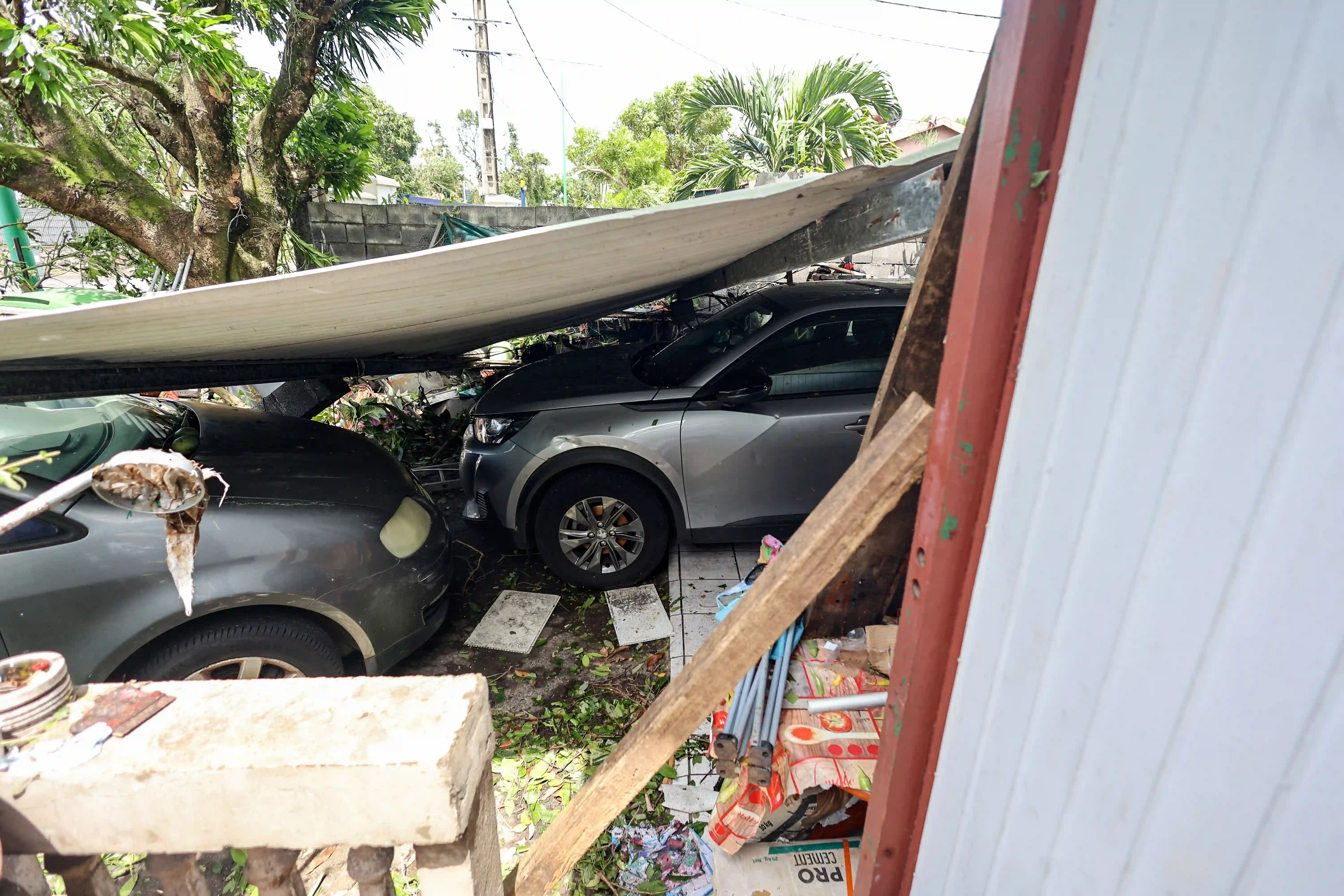 La Réunion: le bilan du cyclone Garance s'alourdit à cinq morts