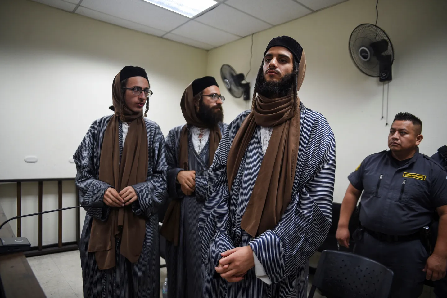 اعتداءات تحت غطاء ديني.. كولومبيا تنقذ 17 قاصراً من طائفة يهودية متشددة