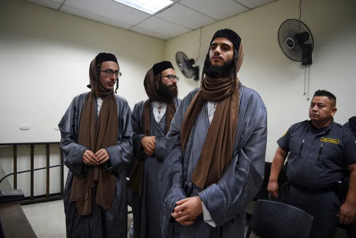 اعتداءات تحت غطاء ديني.. كولومبيا تنقذ 17 قاصراً من طائفة يهودية متشددة