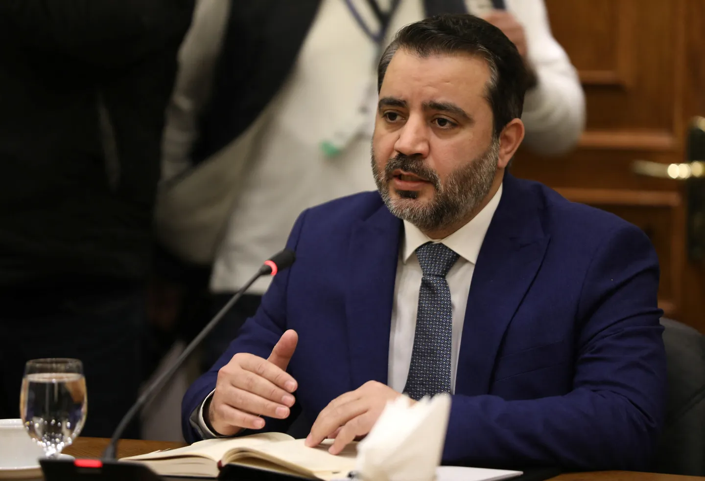 Suriya tarixindә bir ilk: Yeni hökumәt kimyәvi silahların qadağan edilmәsi üzrә görüşә qatılır