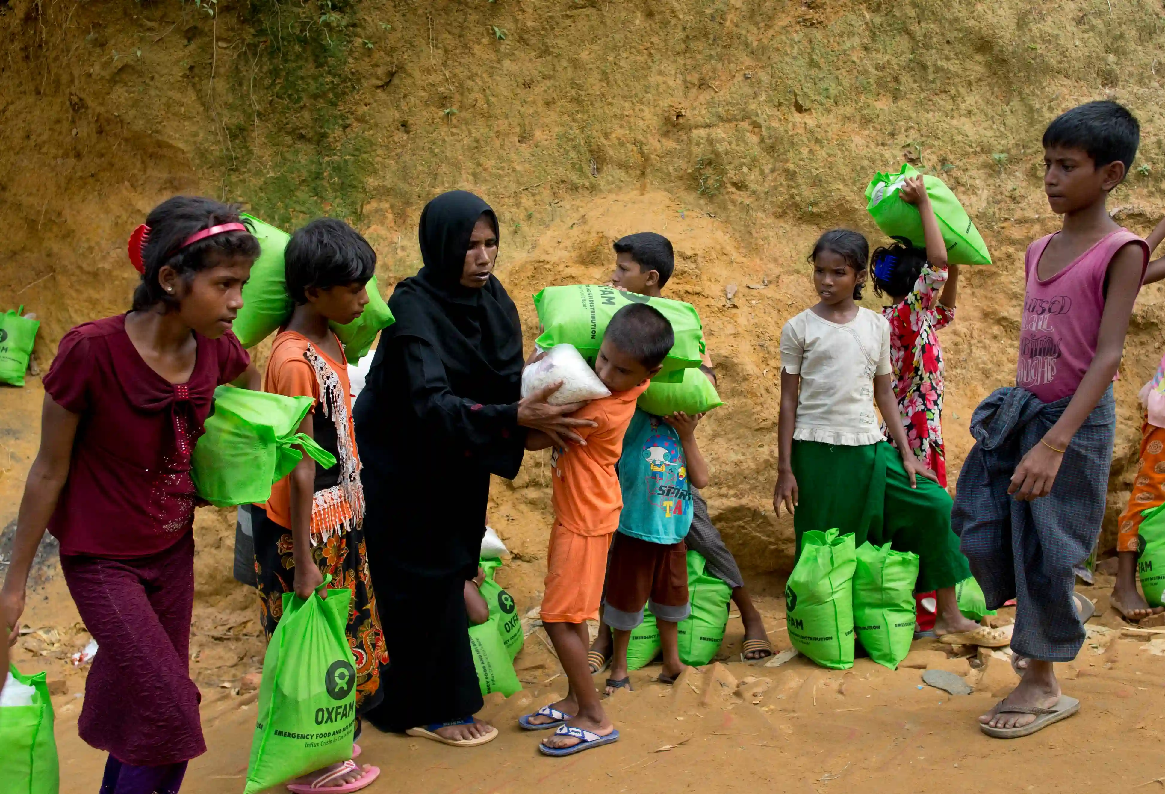 UN forced to slash Rohingya refugee rations amid critical funding shortage