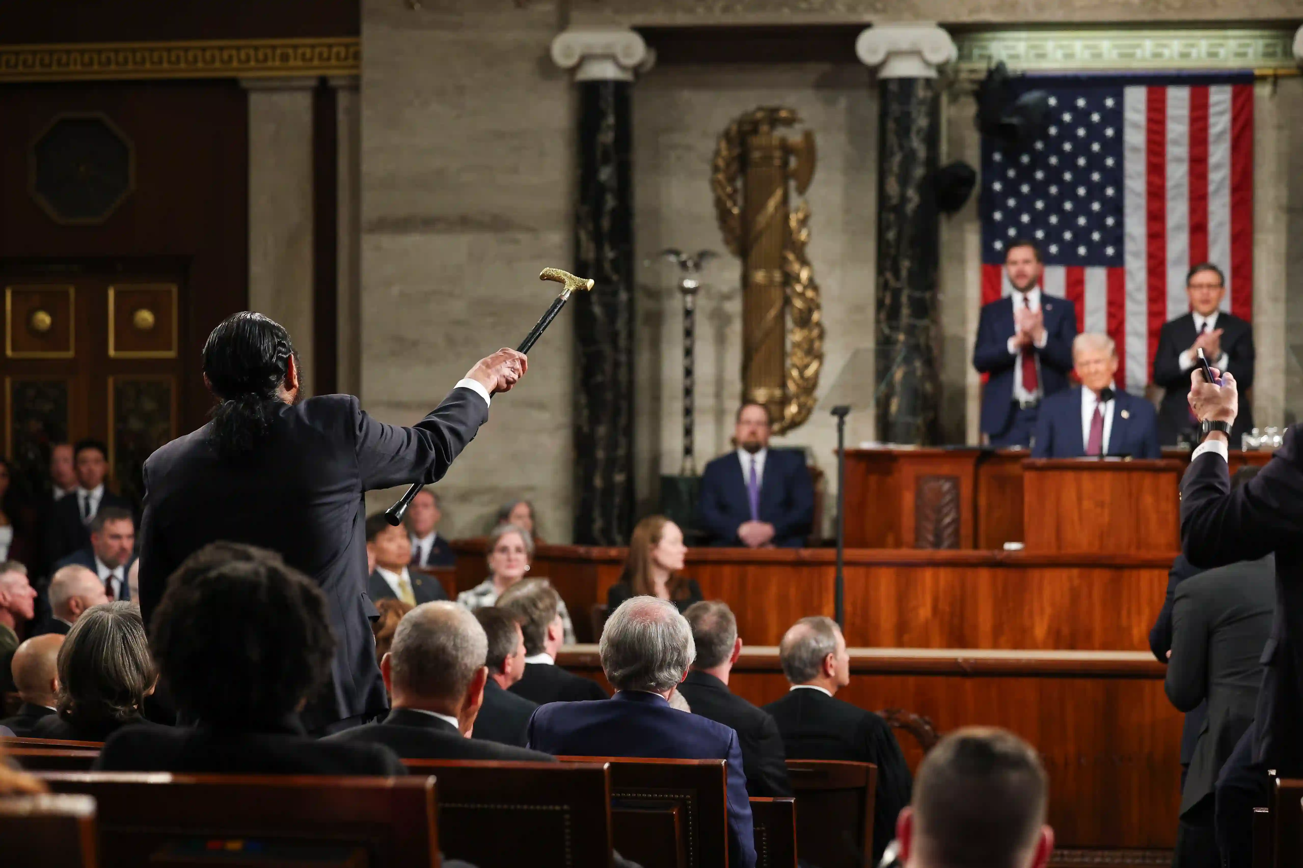 Abgeordneter der Demokraten bei Trump-Rede aus Saal geführt