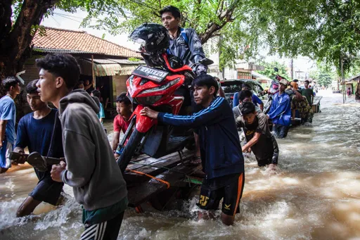 Banjir Jakarta meluas, 125 RT dan 14 ruas jalan masih terendam