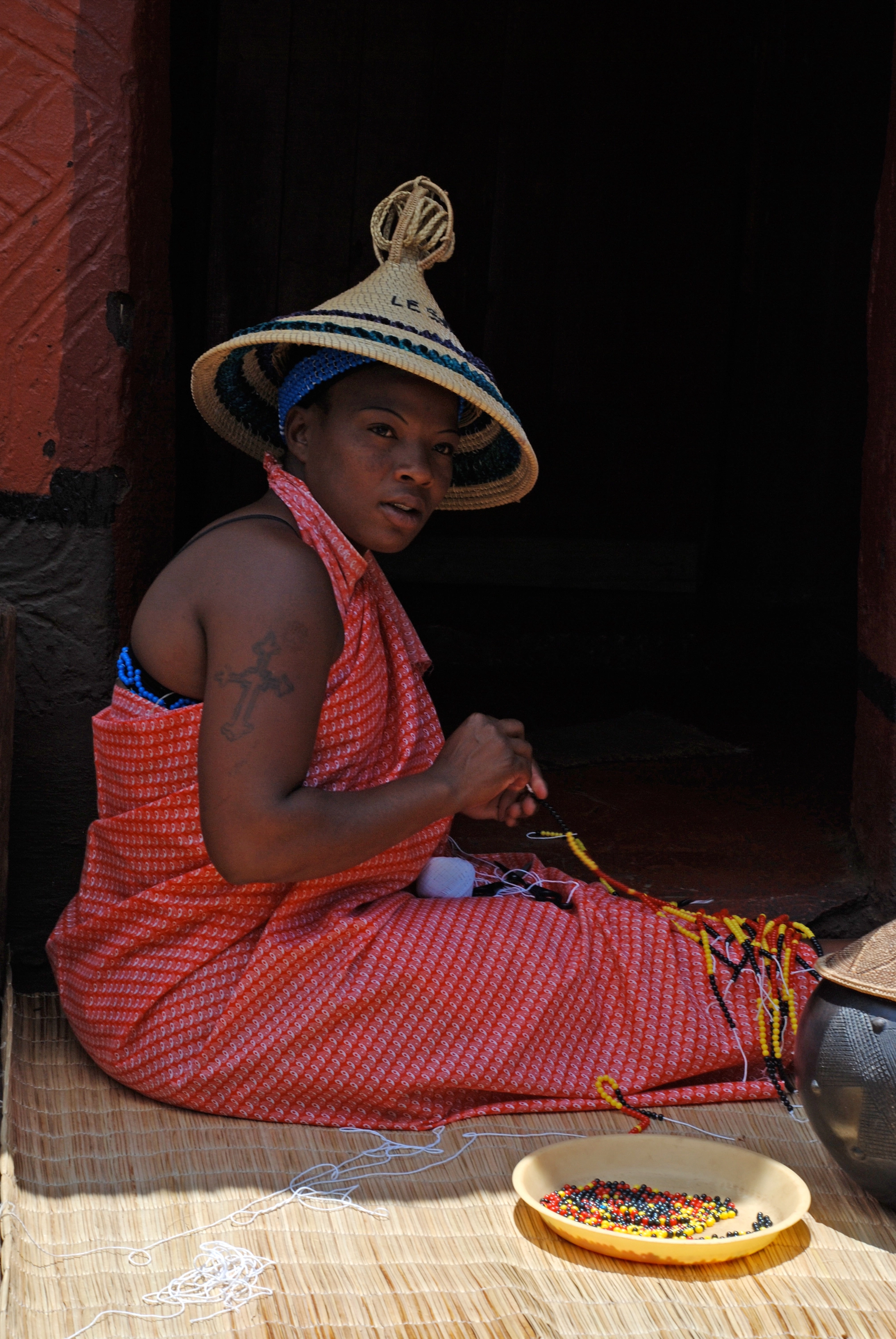 Utajiri wa Afrika: Mokorotlo, Kofia ya Lesotho