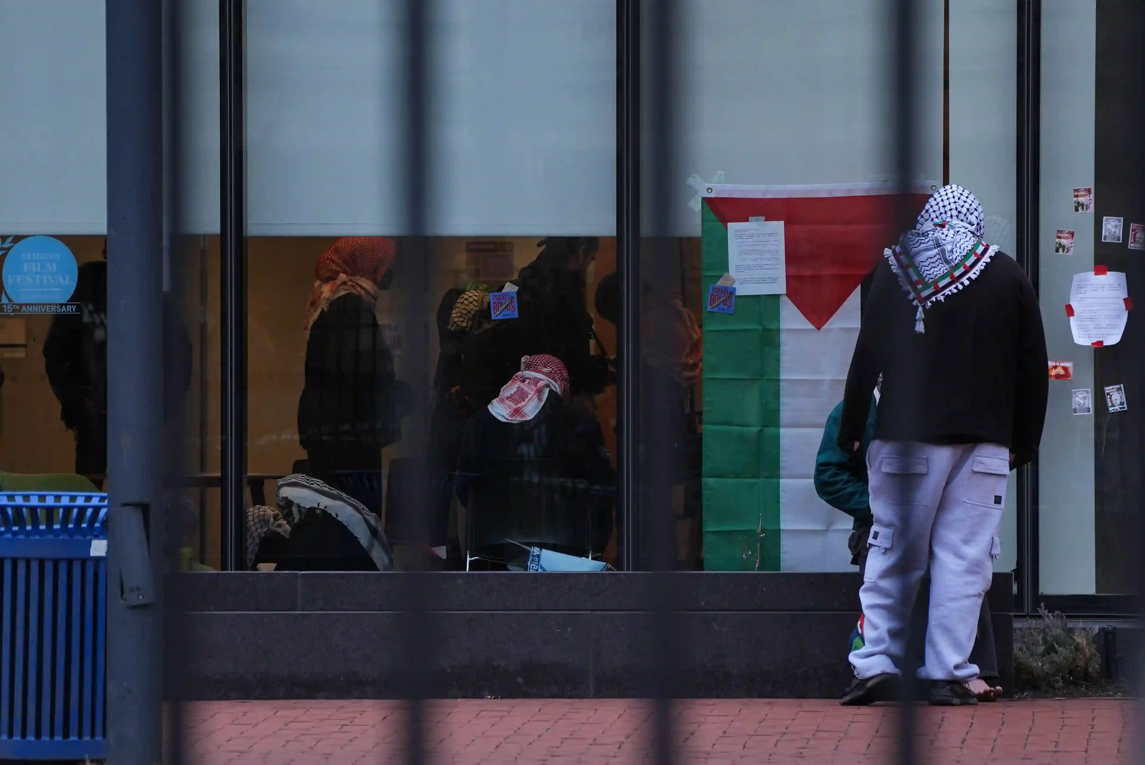 Propalestinski protesti zbog izbacivanja i trećeg studenta s koledža Barnard u SAD-u