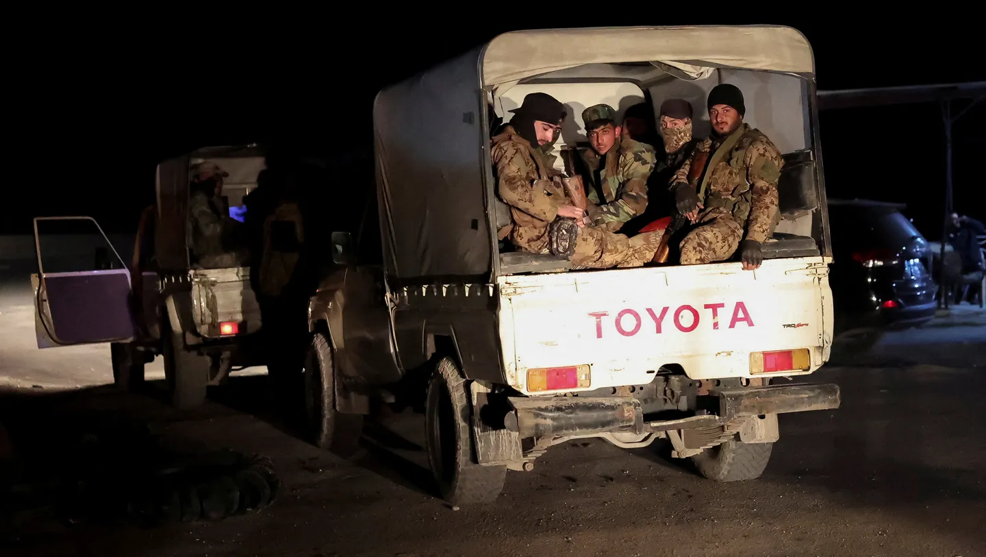 شام کے شمال مغربی علاقے میں اسد حکومت کے  باقی ماندہ  فوجیوں  نے  سیکیورٹی قوتوں کے اراکین کومارڈالا