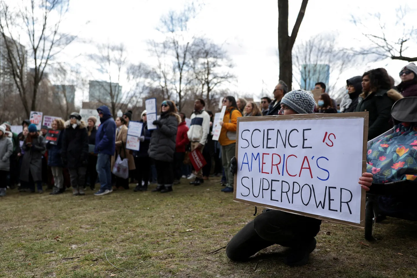 تظاهرات في الولايات المتحدة احتجاجاً على "اقتطاعات ترمب" وخفض الموارد