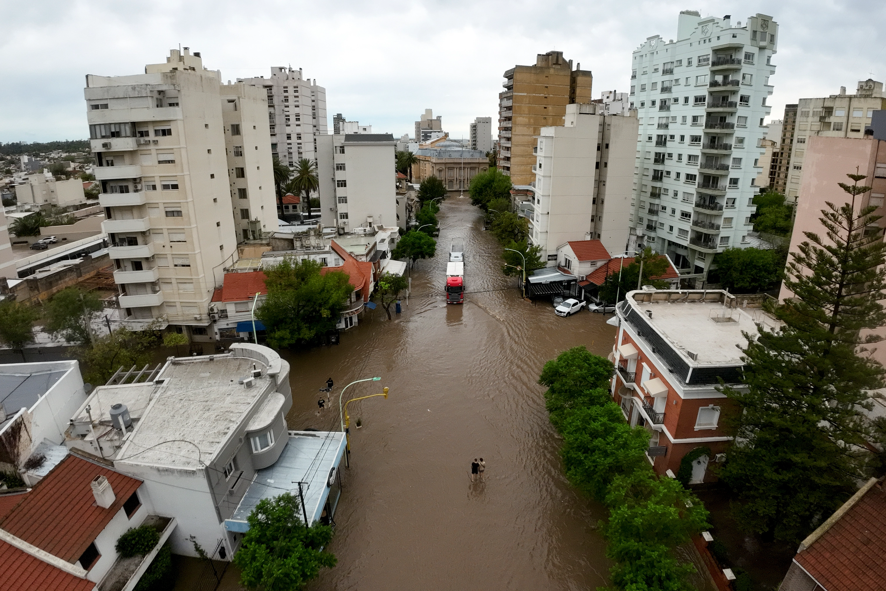 Heavy rains trigger deadly floods in Argentina's Bahia Blanca