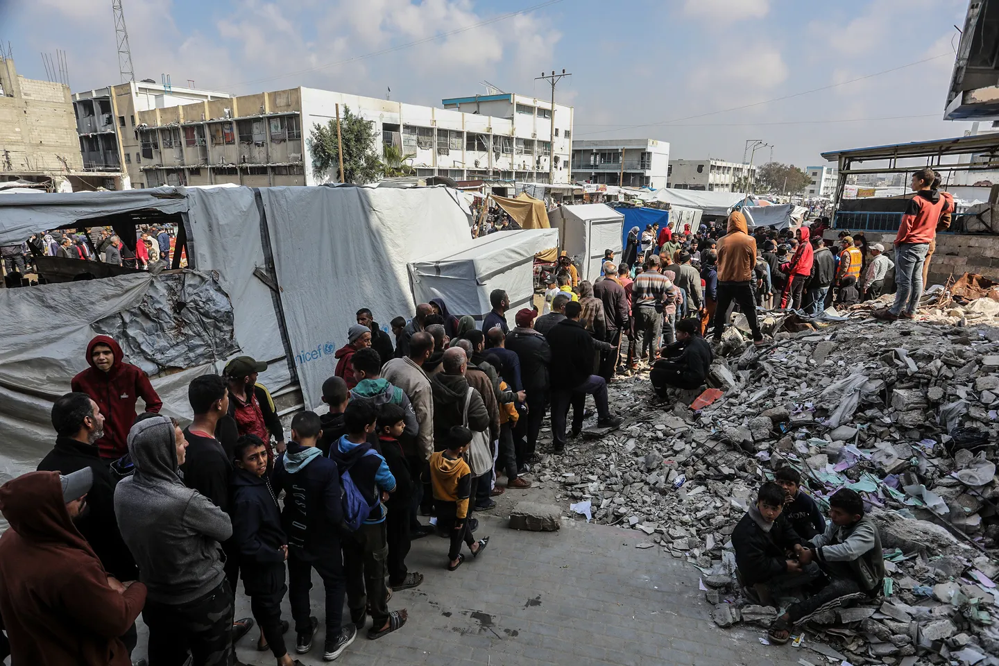 Gaza: le Hamas se dit prêt pour la suite des négociations sur la trêve, les médiateurs font pression