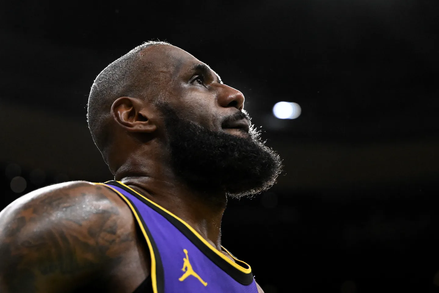 Lebron Jeýms 50 000 bal gazanan ilkinji NBA basketbolçysy boldy