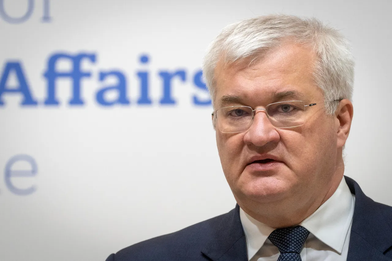 انطلاق المباحثات الأوكرانية-الأمريكية بشأن اتفاقية المعادن النادرة