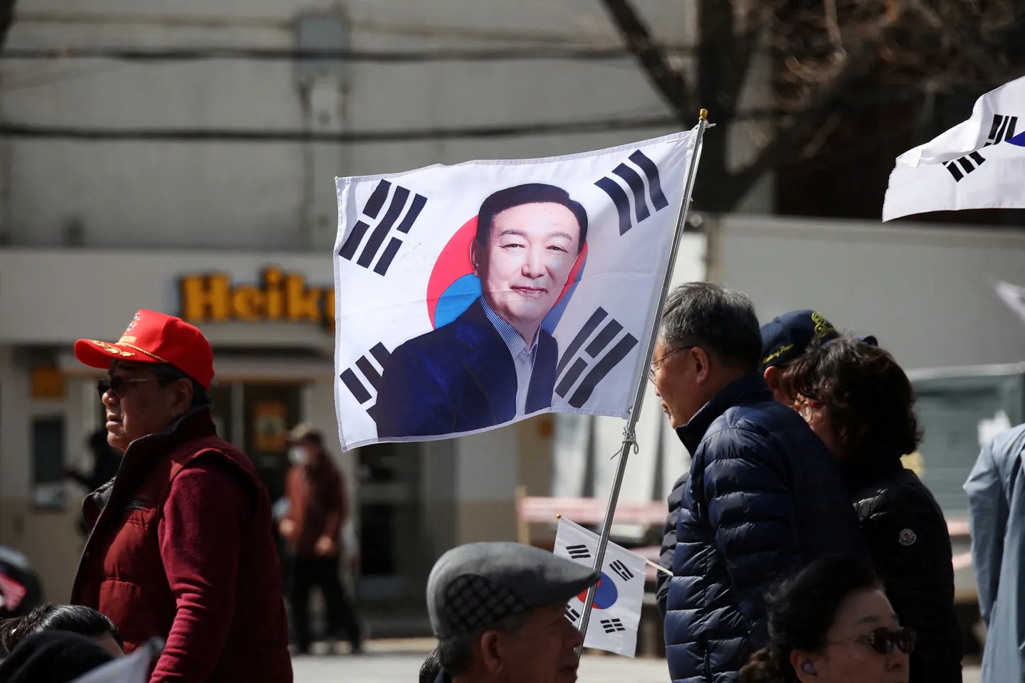 Түштүк Корея сотунун Юн Сук-Ёлдун импичмент чечимин чыгаруу датасы белгиленди