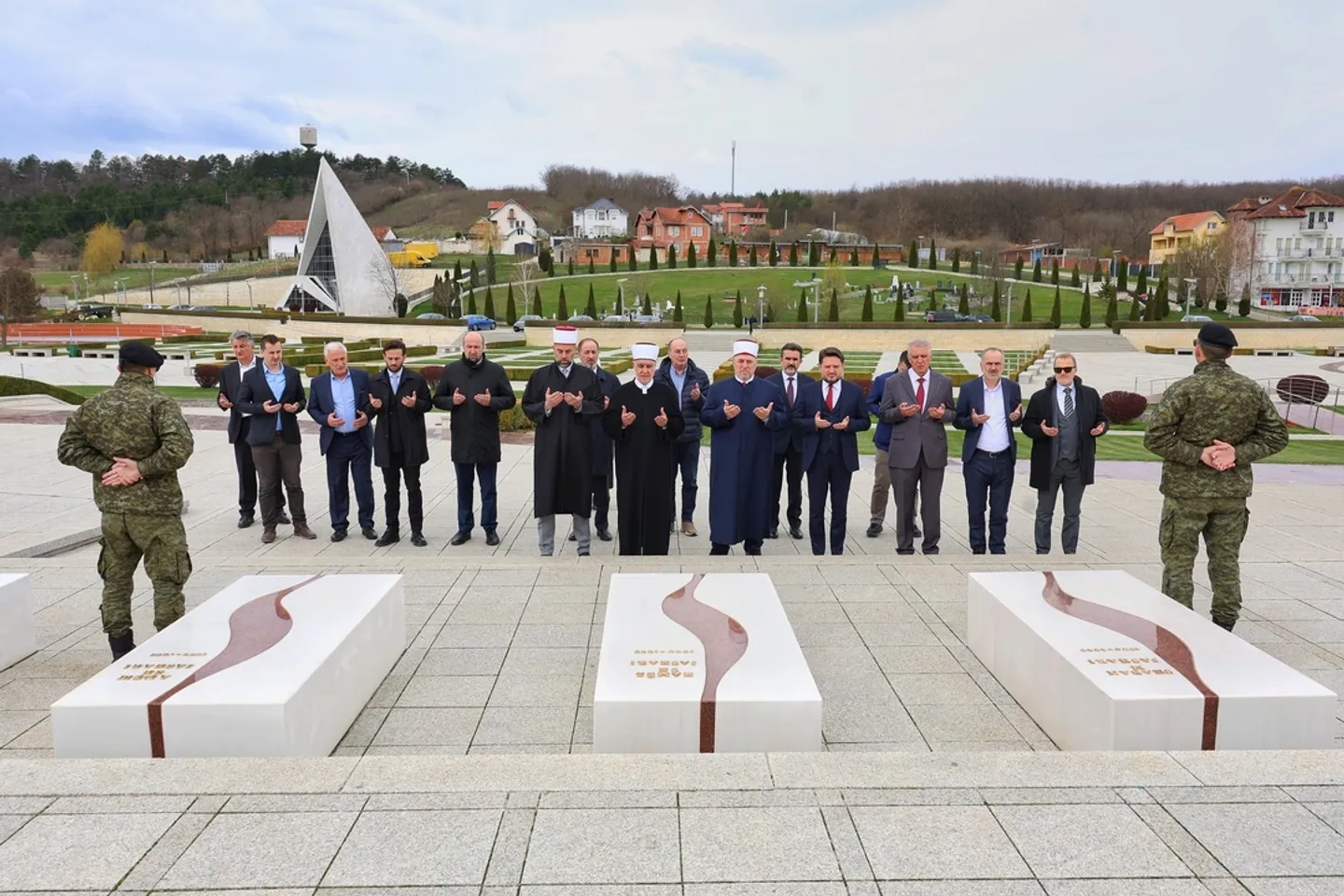 Kreu i Bashkësisë Islame i Bosnjë dhe Hercegovinës vizitoi Prekazin