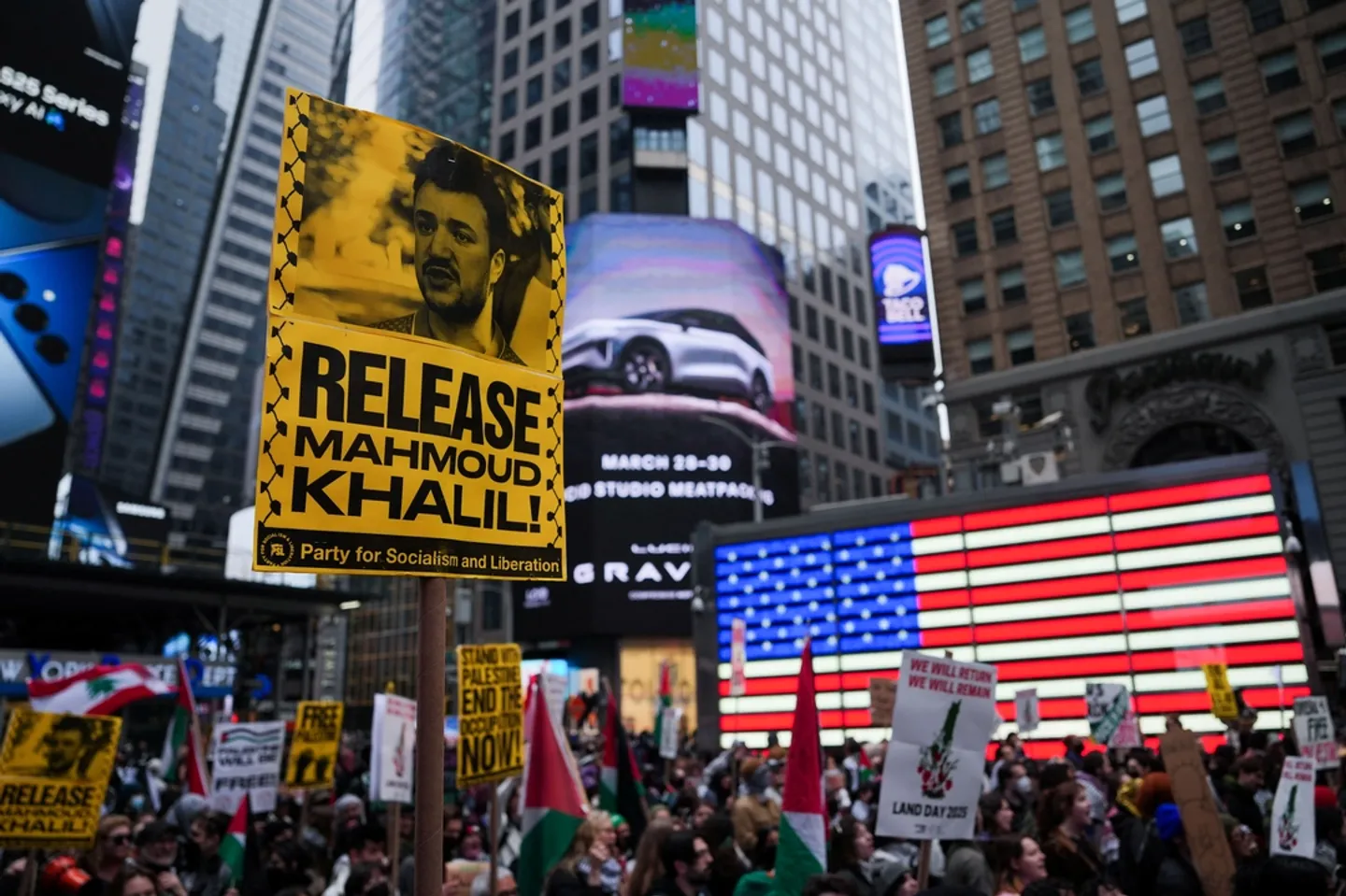 Pressed for proof, Trump admin justifies Mahmoud Khalil's deportation by citing his beliefs