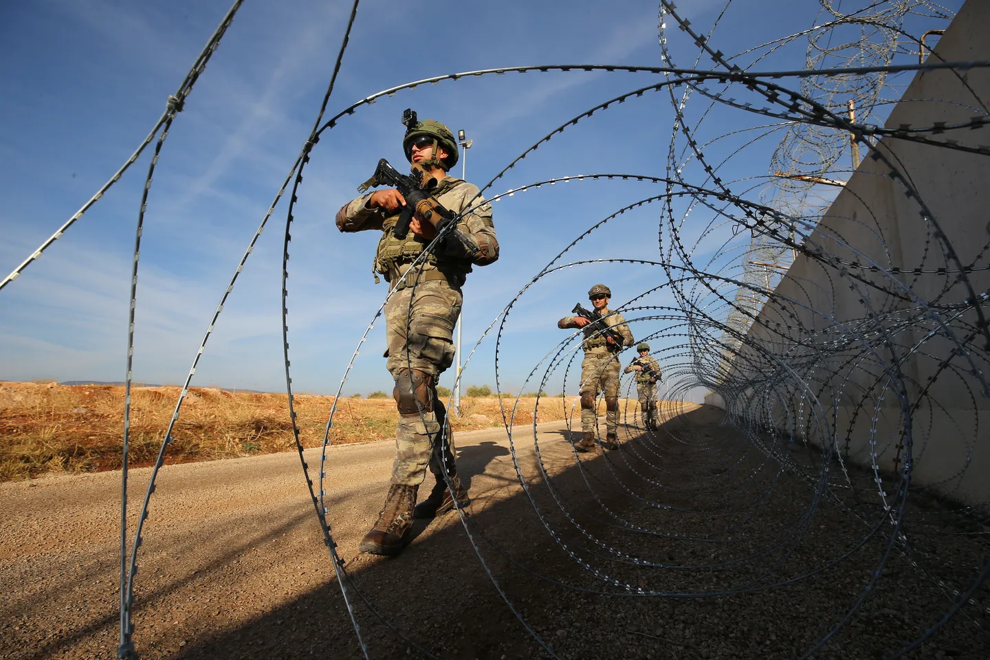 トルコ、イスラエルに対しシリアでの挑発的な攻撃の中止を要請