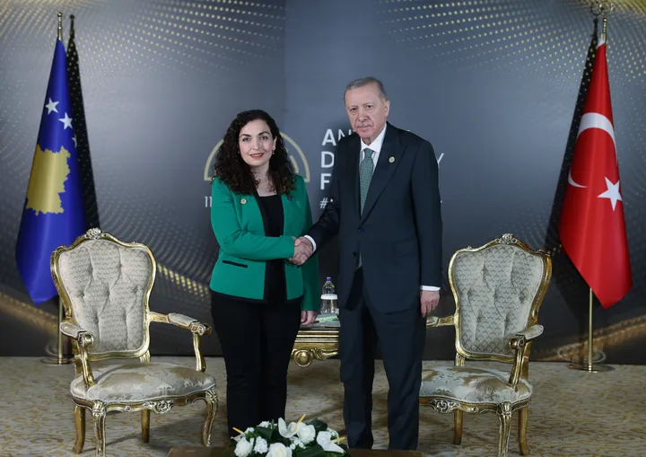 Erdoğan uron Osmanin për Pavarësinë, riafirmon mbështetjen për Kosovën