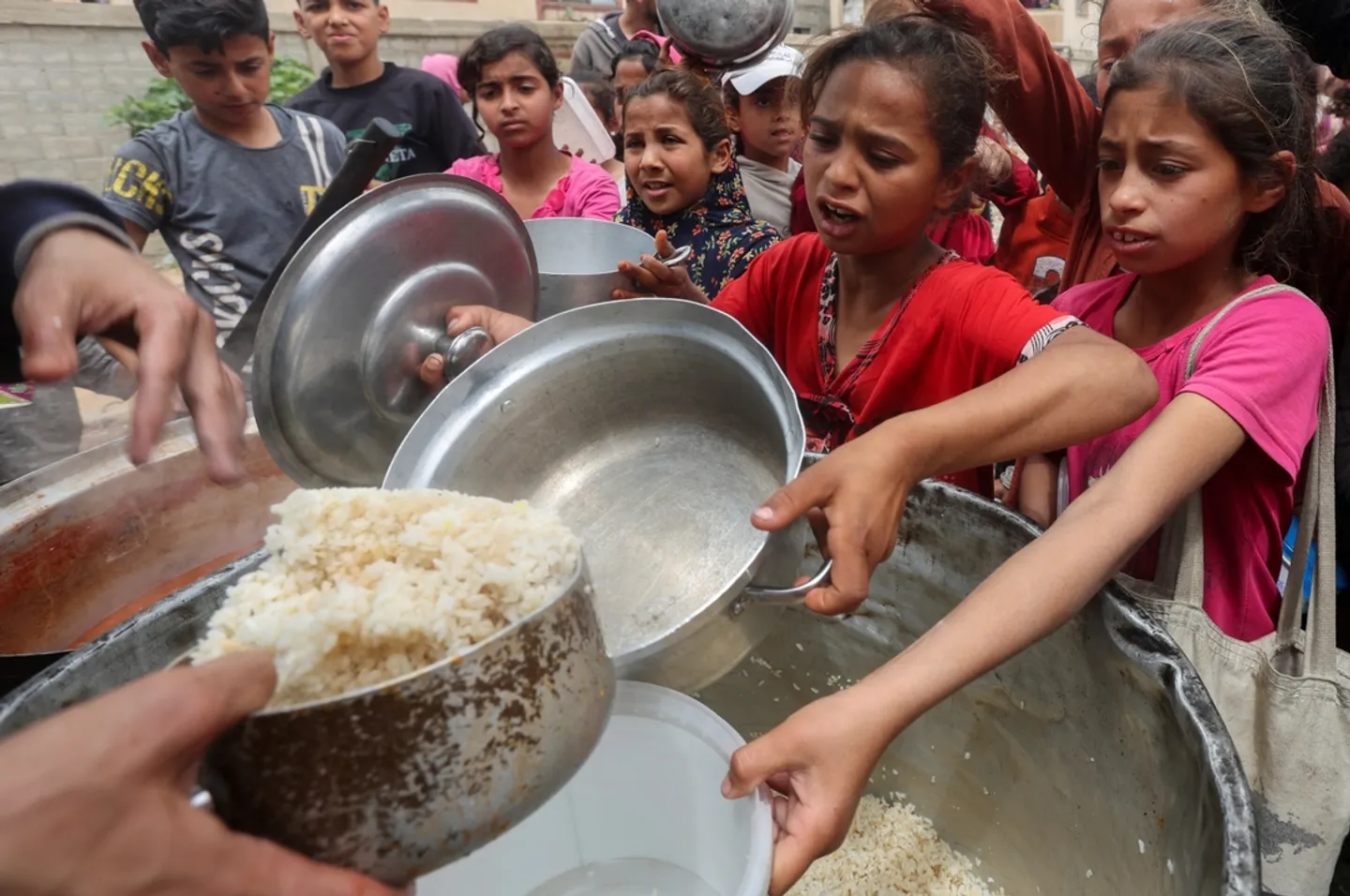 UNRWA upozorava da Gaza ostaje bez zaliha dok se glad širi