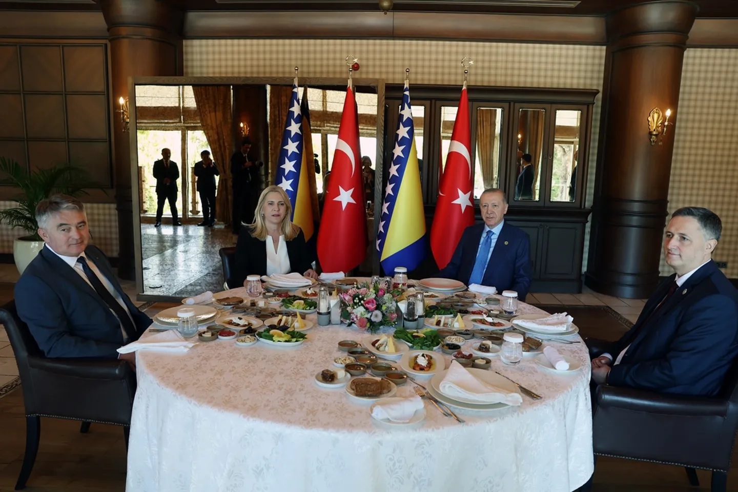 Erdogan: Za Turkiye važno očuvanje ustavnog poretka Bosne i Hercegovine
