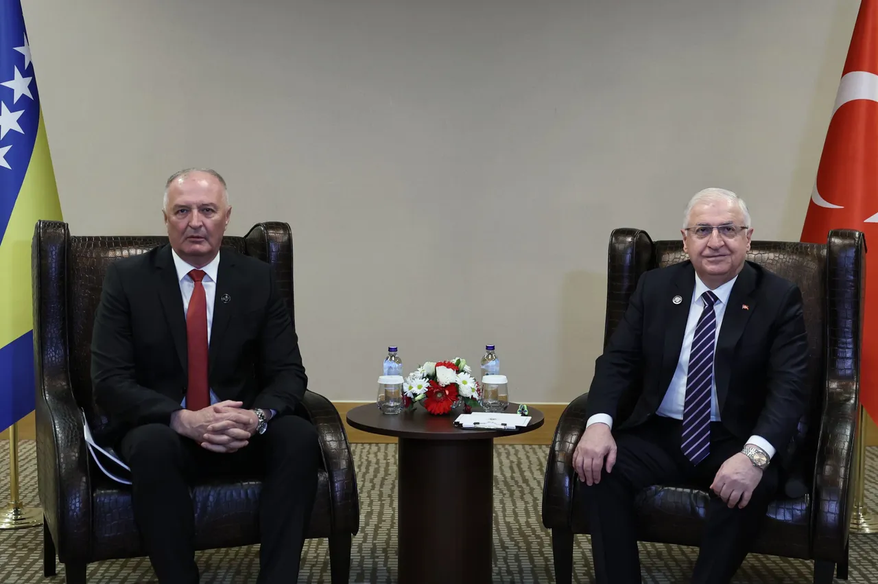 Diplomatski forum u Antaliji: Helez se sastao s Gulerom, obišao turski TUSAS