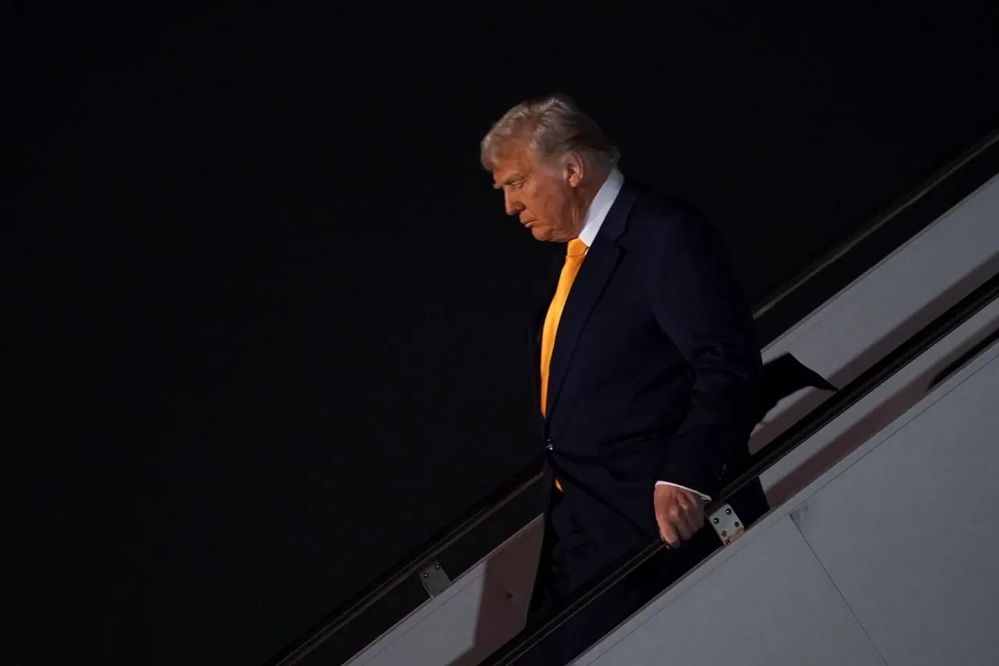Trump tvrdi da razgovori s Iranom "idu dobro"