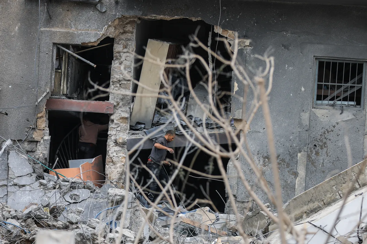 Gaza, zyrtarë të OKB-së inspektojnë spitalin e shkatërruar Baptist Al-Ahli