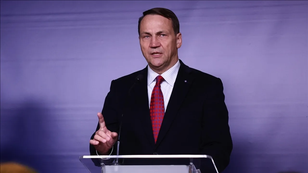 Ministri i jashtëm polak: Putini “po tallet me vullnetin e mirë të Trumpit” duke sulmuar Ukrainën