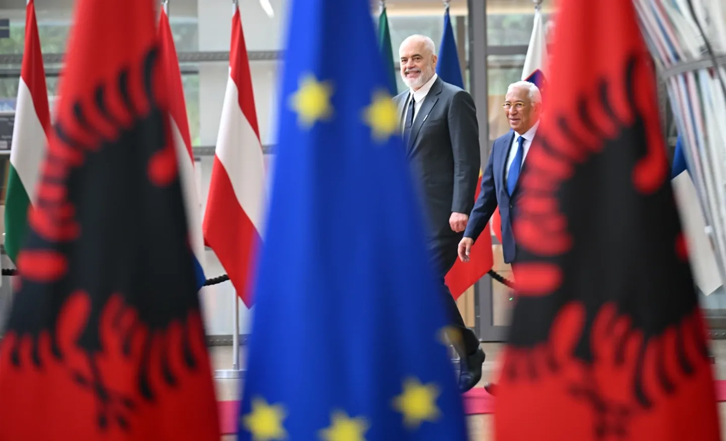 "Zgjerimi drejt Ballkanit Perëndimor është përparësi për BE-në"
