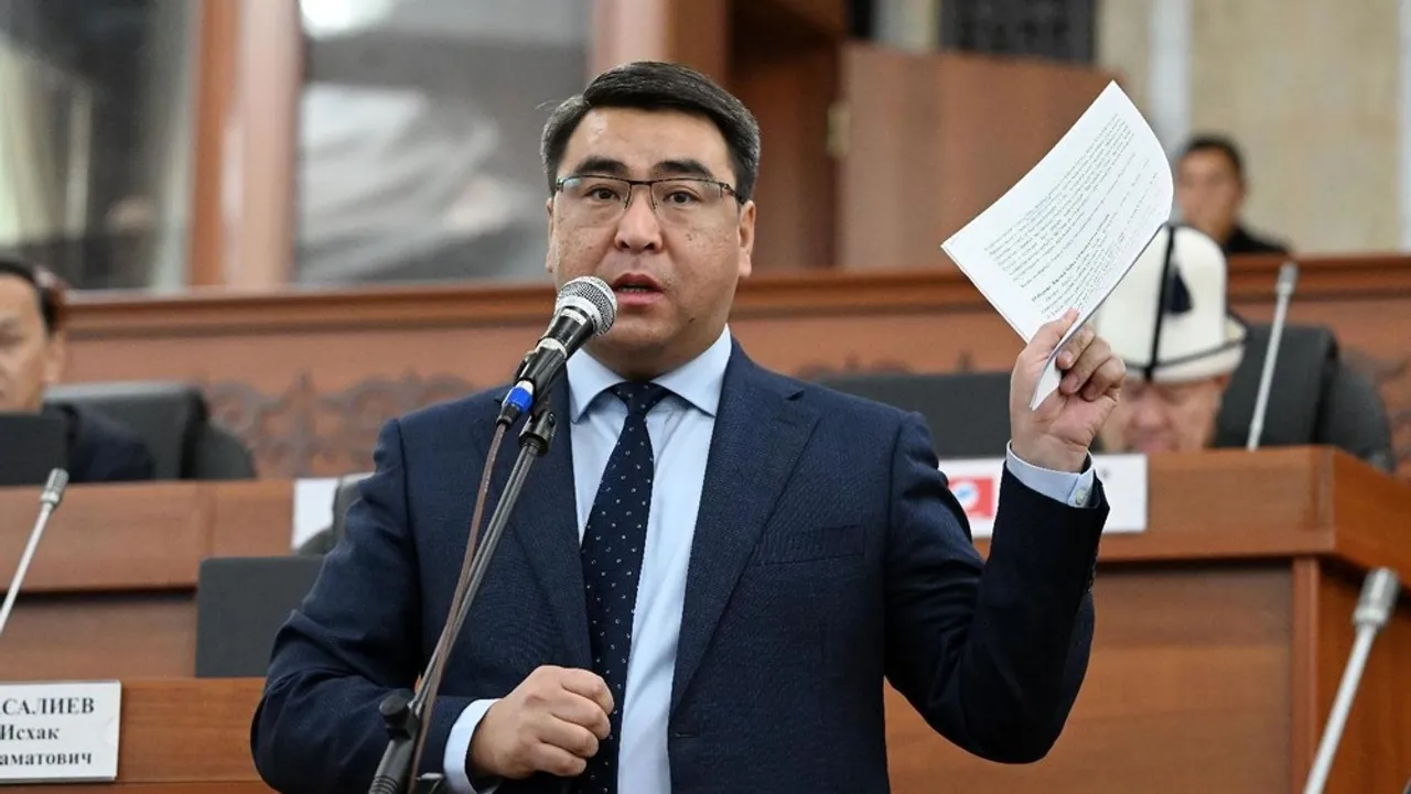 Кыргызстан потребовал у России объяснений за жесткий рейд в Москве