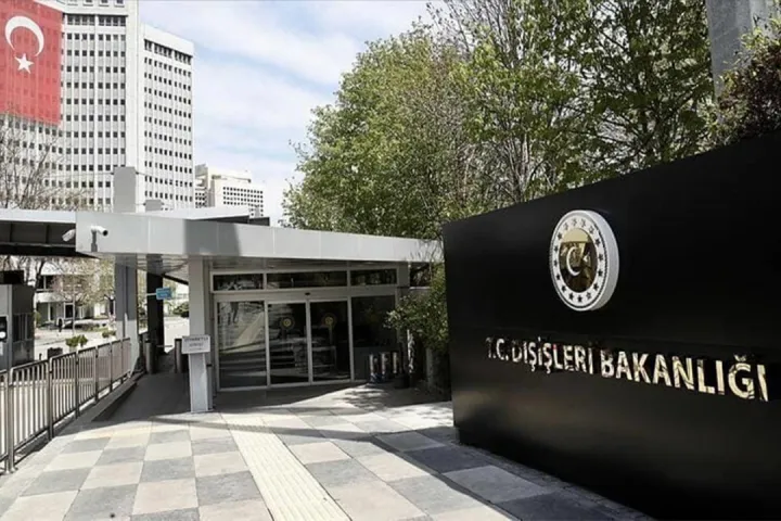 Türkiye alerta sobre posible escalada global tras ataque de EE.UU. a instalaciones nucleares en Irán