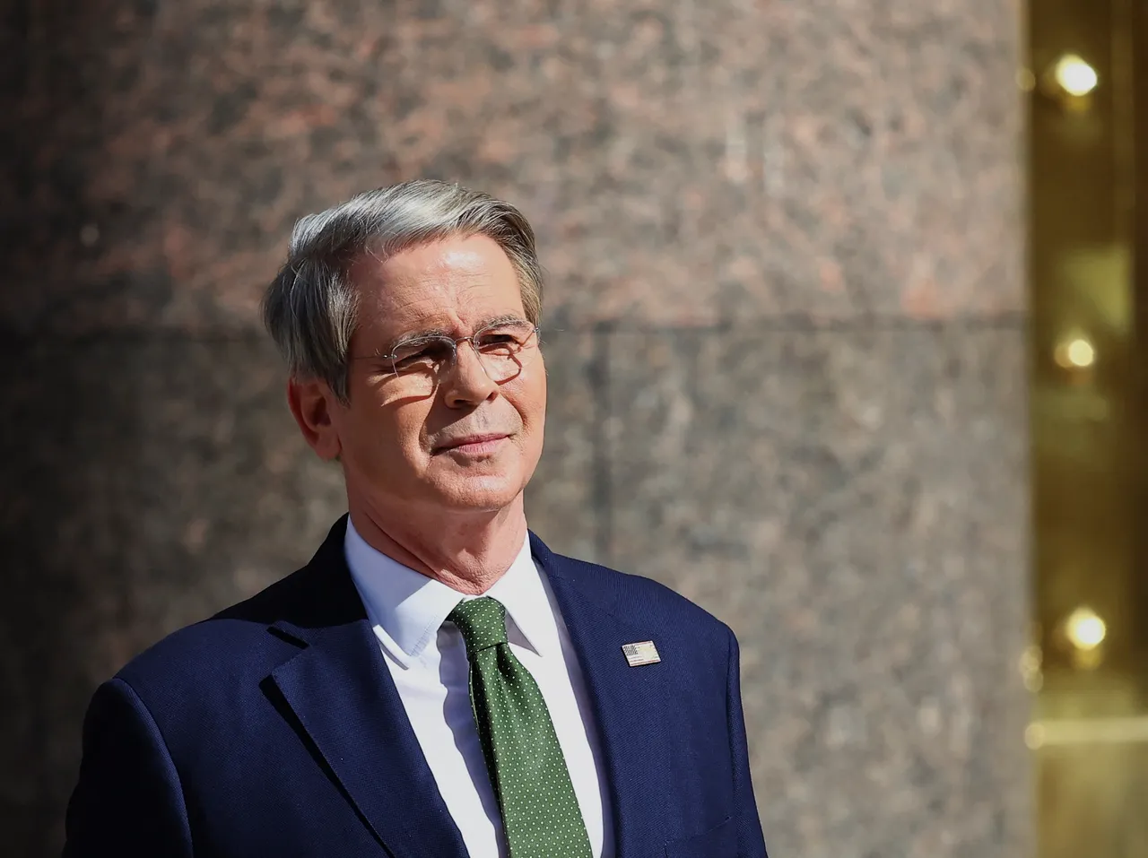 وزیر خزانه‌داری آمریکا تهدید کرد: آماده‌ایم صادرات نفت ایران را به صفر برسانیم