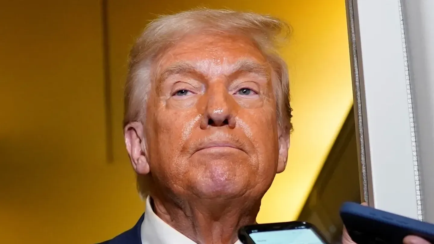 Trump diz que ninguém está livre das tarifas e afasta alegações de exceção para tecnologias
