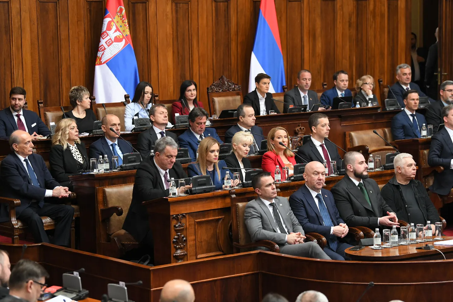 Kuvendi i Serbisë fillon seancën për formimin e qeverisë së re