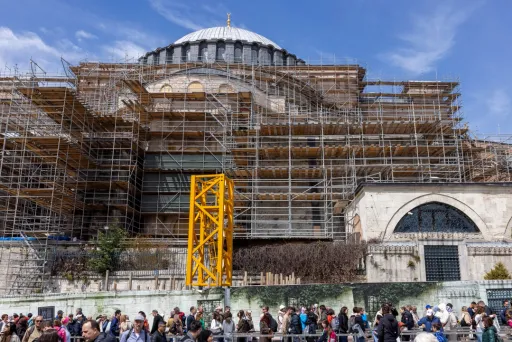 Kuppel der Hagia Sophia wird restauriert und verdeckt