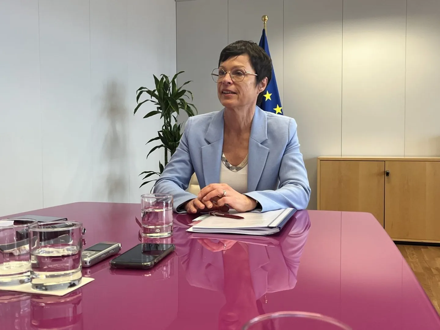 Eurokomisionerja Kos: Mund t’i hapim këtë vit të gjithë kapitujt me Shqipërinë