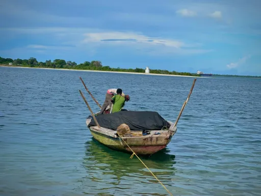 Eneo la Tanzania linavyozidi kumezwa na bahari